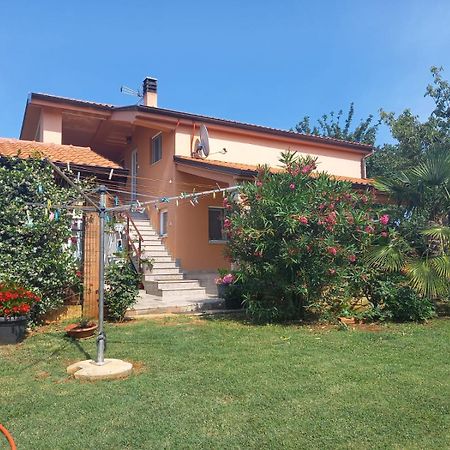 Edensk Vrt Classic!!I Vinkuran Exterior photo